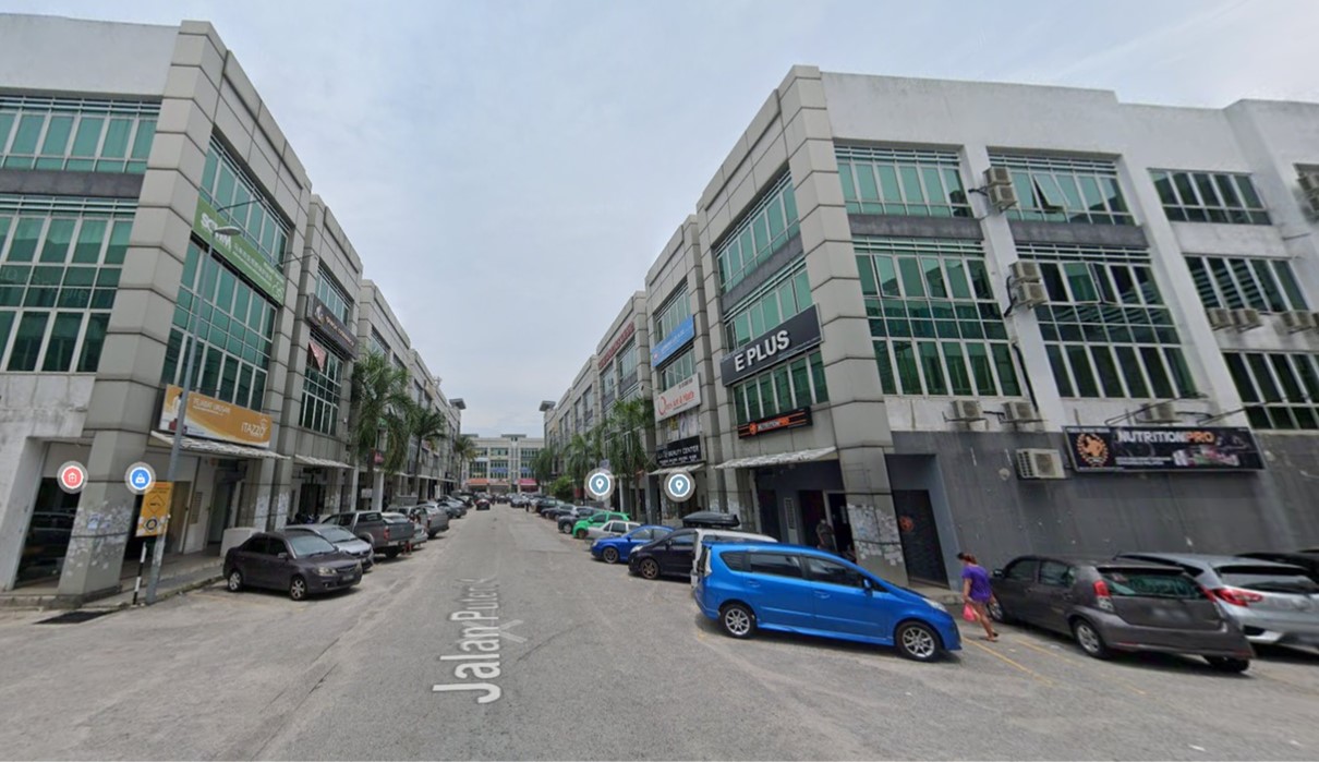 Commercial property - Prime 4-Storey End-Lot Shop for Sale in Bandar Puteri Puchong bandar puteri puchong (