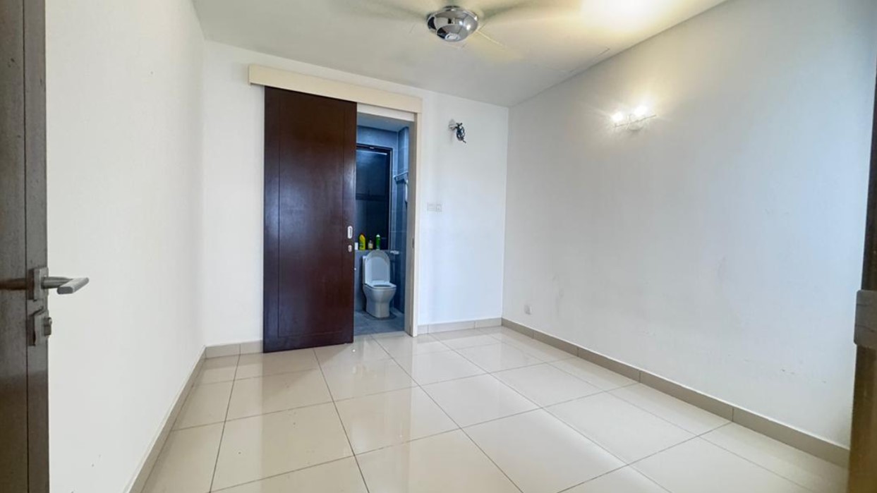 FOR SALE: SPACIOUS 3-STOREY TERRACE HOUSE AT CAHAYA SPK 50 RESIDENSI cahaya spk 50 residensi (3)